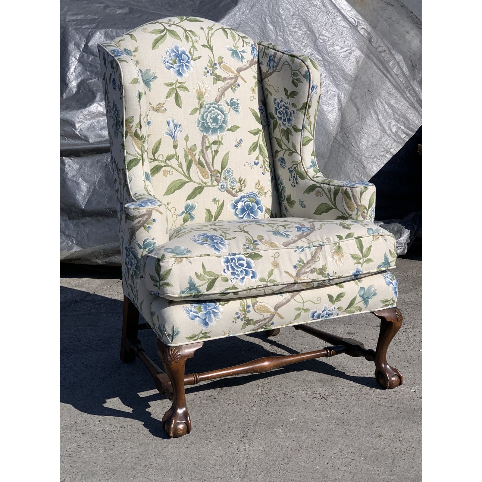 english-style-traditional-wingback-chair-floral-motif-4417