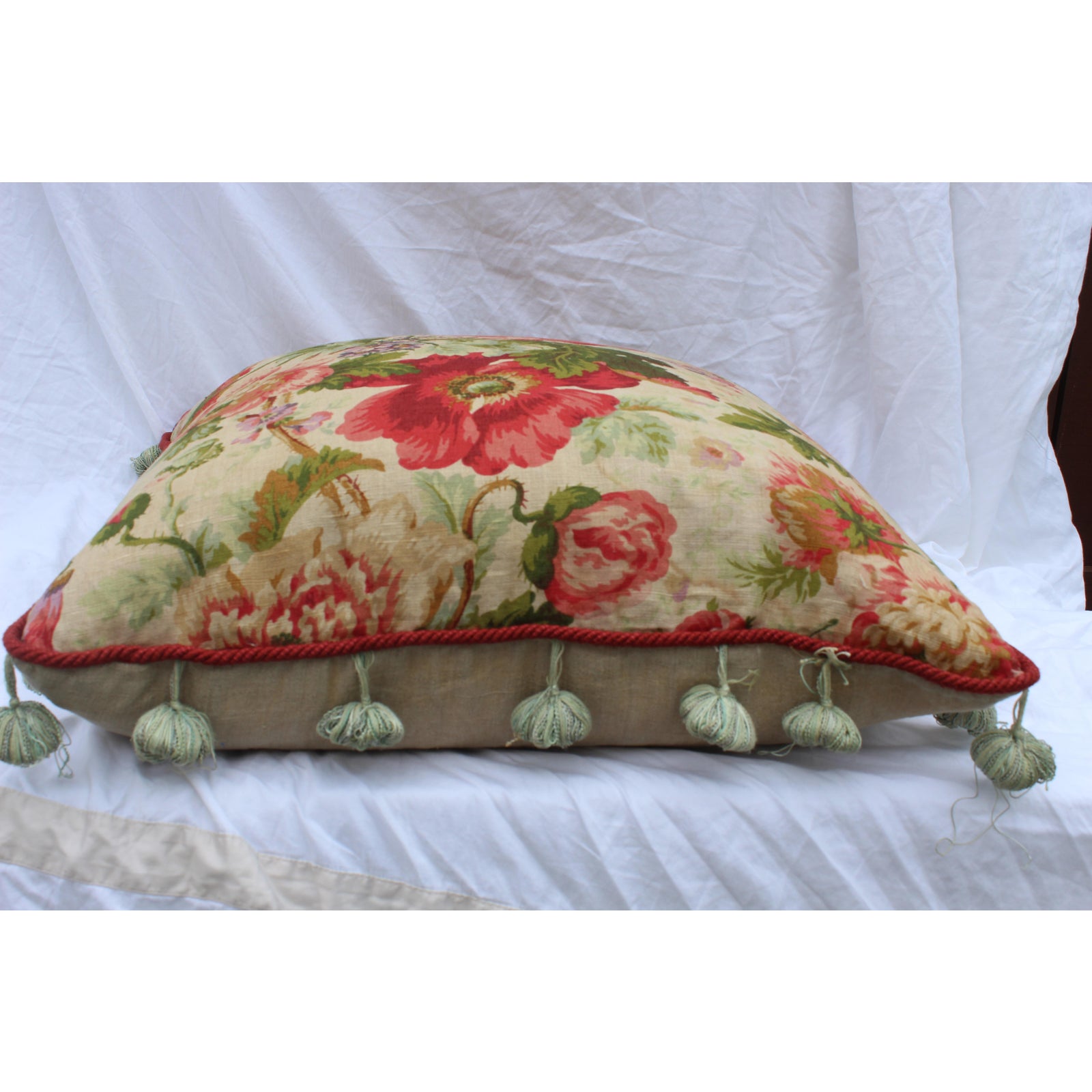 english-traditional-nice-size-down-pillow-6456