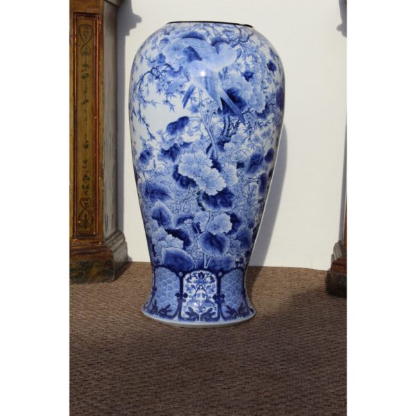 monumental-japanese-blue-and-white-vase-2537