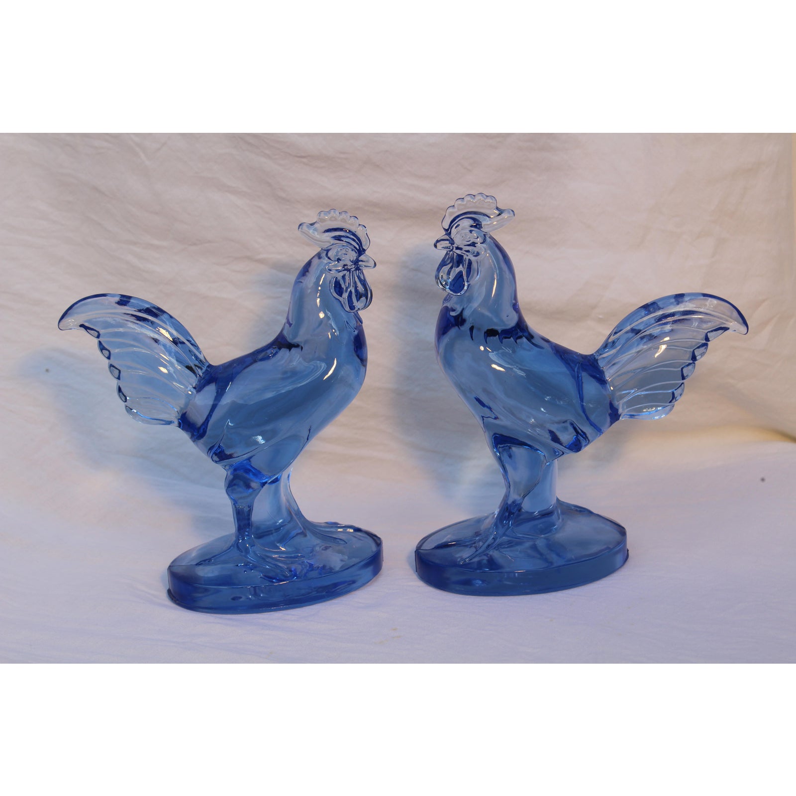 vintage-federal-glass-blue-to-clear-rosters-a-pair-4076