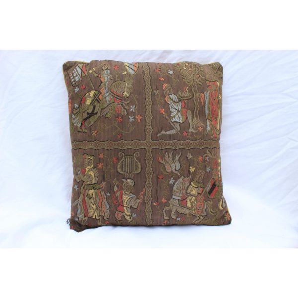 20th-century-renaissance-style-firm-support-pillow-4503