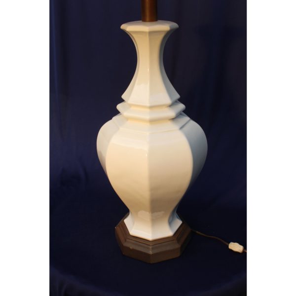 blanc-du-chin-octangular-hollywood-regency-lamp-1882