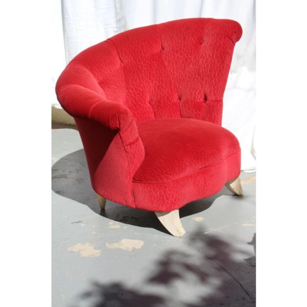 modern-ruby-red-lounge-chair-3812