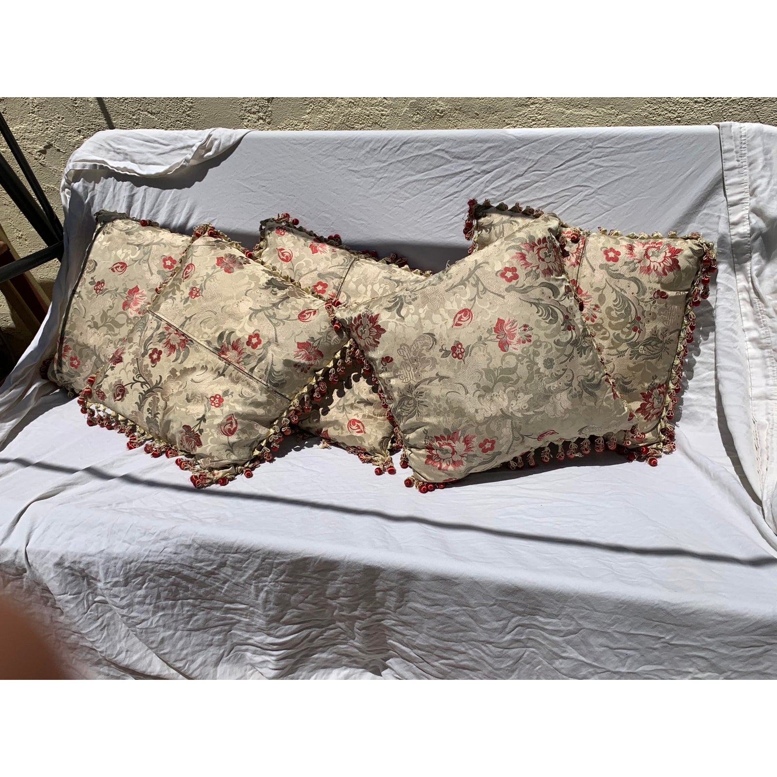 vintage-floral-classical-pillows-set-of-5-8069