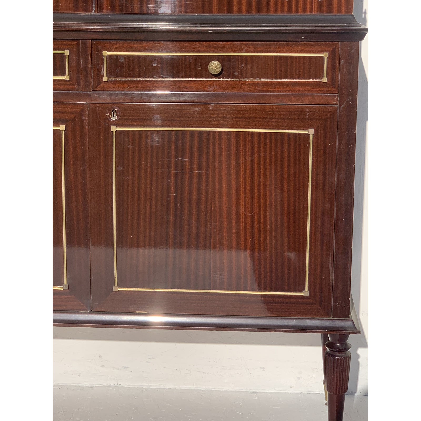 1960s-italian-modern-display-cabinet-8168
