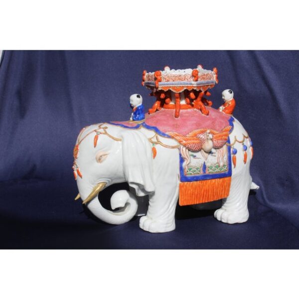chinese porcelain elephant 2149