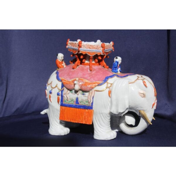 chinese porcelain elephant 6917