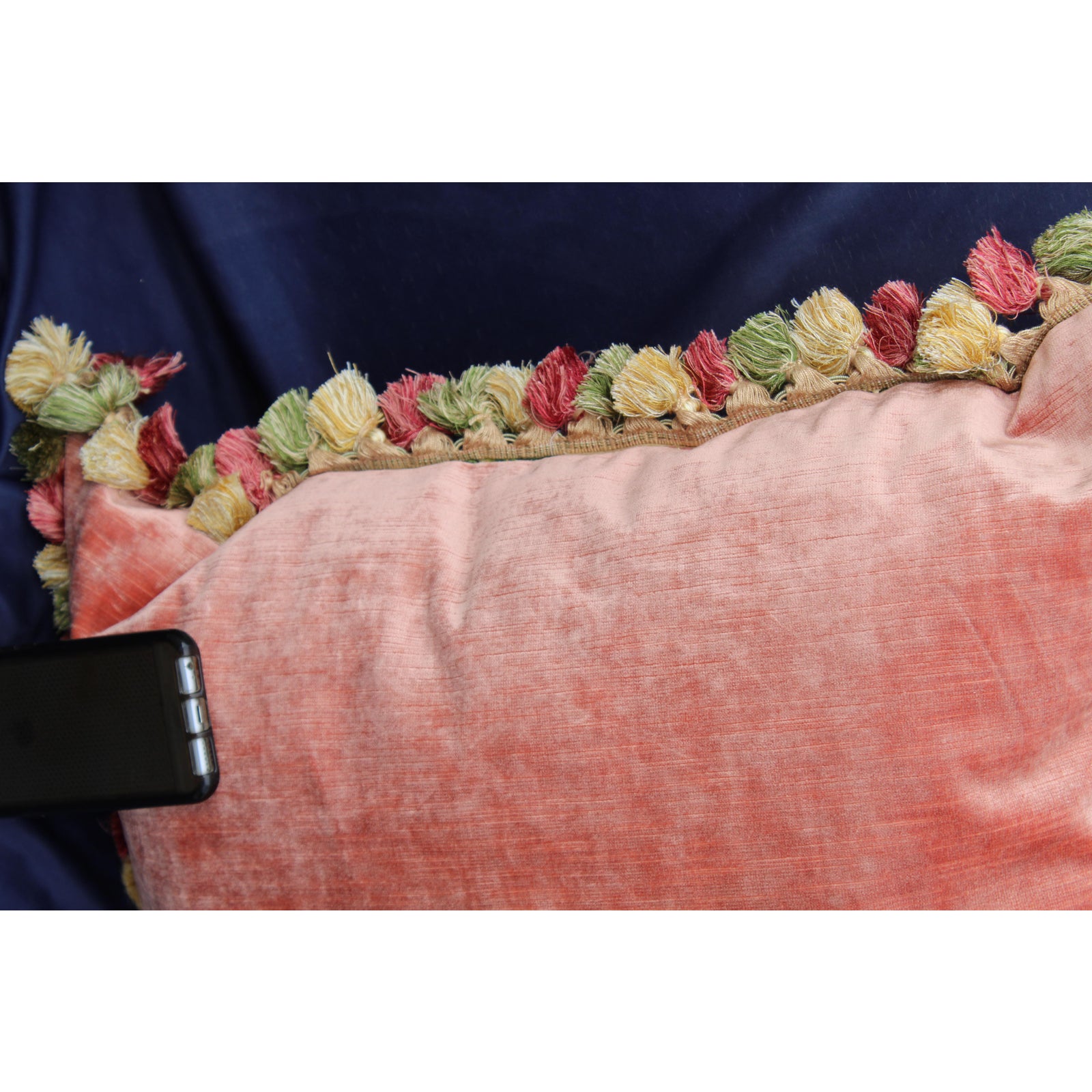 italian-botanical-silk-velvet-scalamandre-pillow-3387