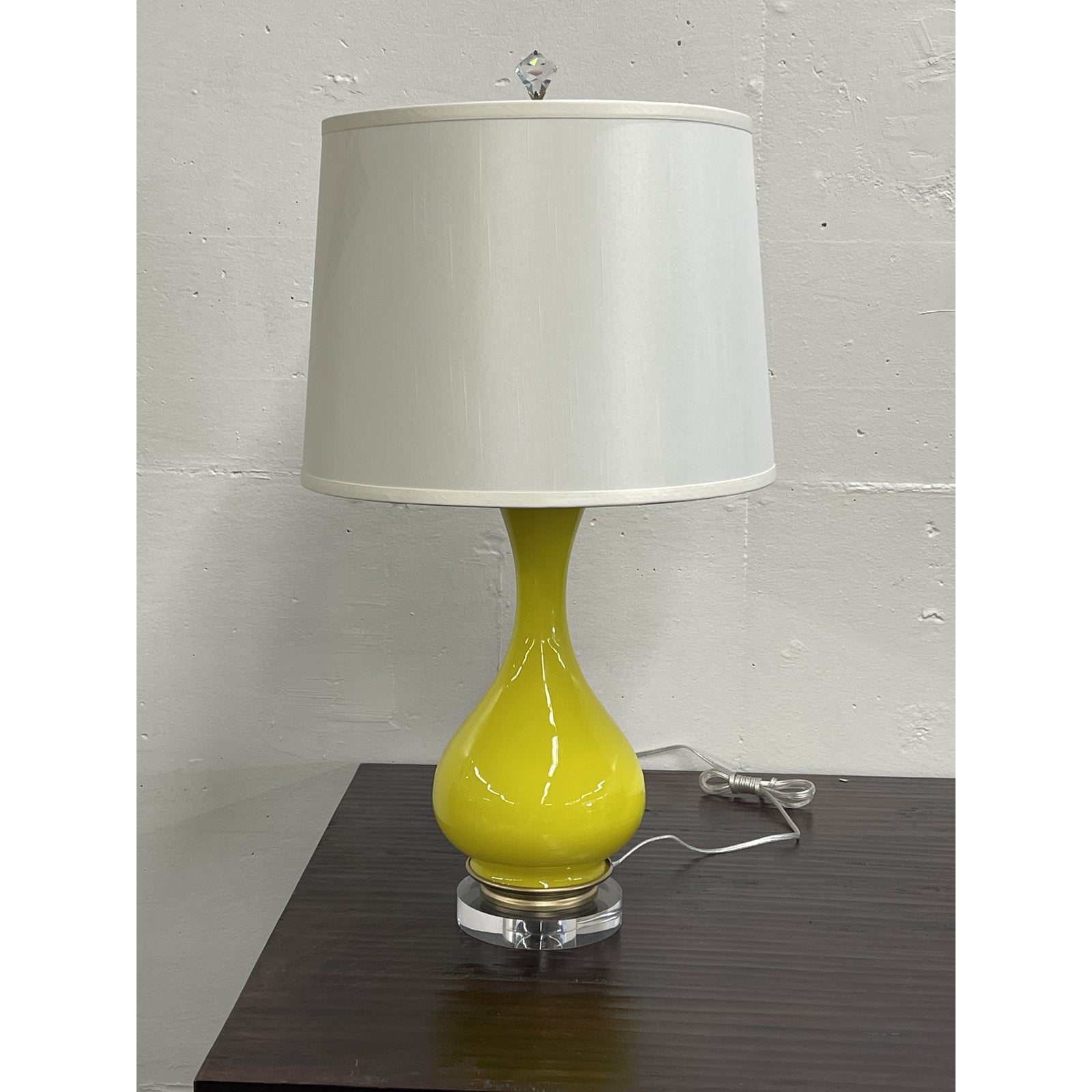 mid-century-lemon-yellow-italian-glass-lamp-9083