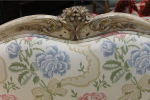 18th-century-vintage-french-louis-xv-floral-settee-0231
