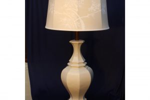 blanc-du-chin-octangular-hollywood-regency-lamp-1856