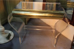 mid-century-modern-gold-and-lucite-mirror-top-vanity-9905